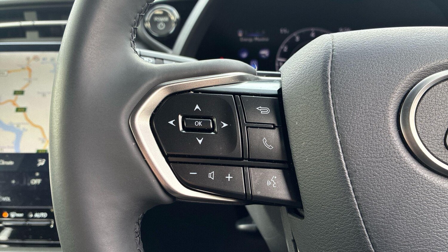 Used Lexus LBX for sale - 77853692: Photo 28