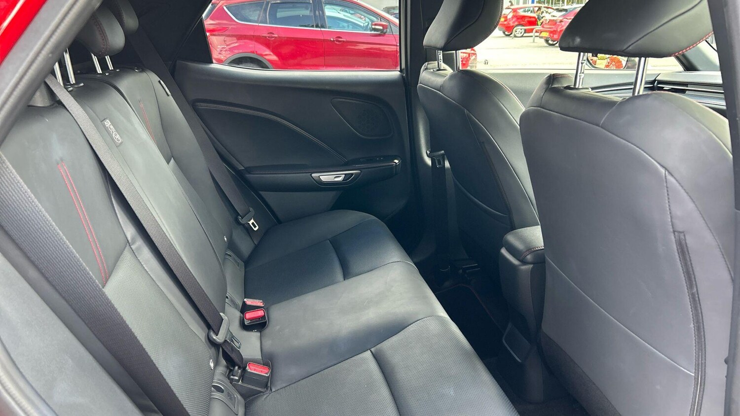 Used Lexus LBX for sale - 77411635: Photo 11