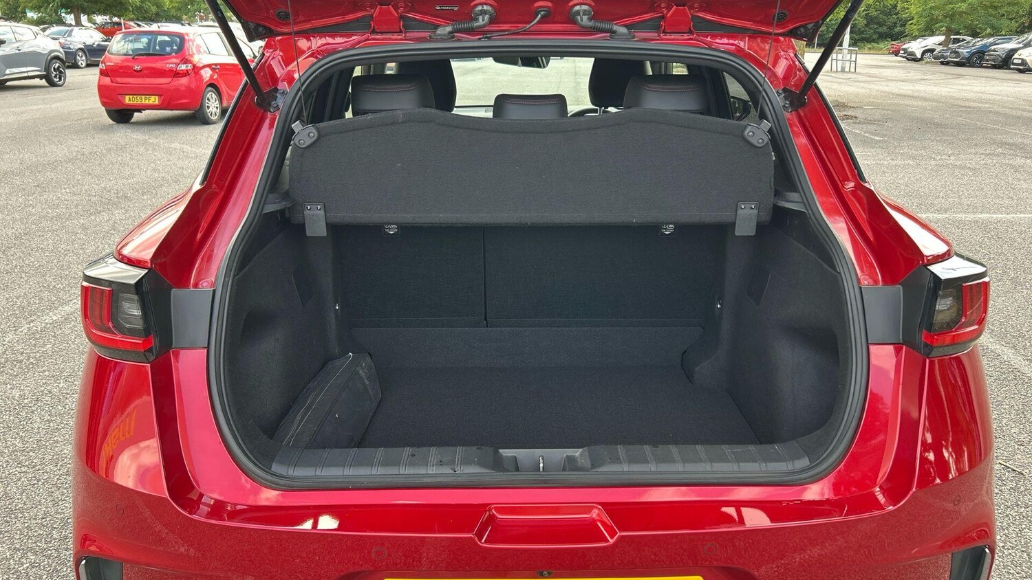 Used Lexus LBX for sale - 77411635: Photo 15