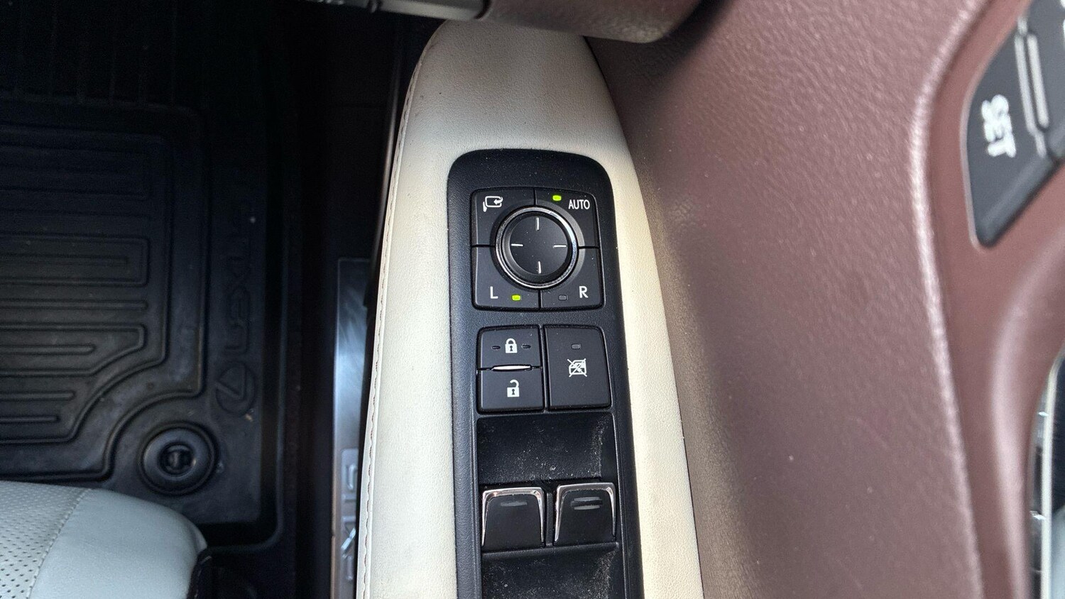 Used Lexus RX for sale - 77753417: Photo 40