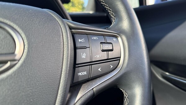 Used Lexus UX 2022 for sale - 76071579: Photo 28