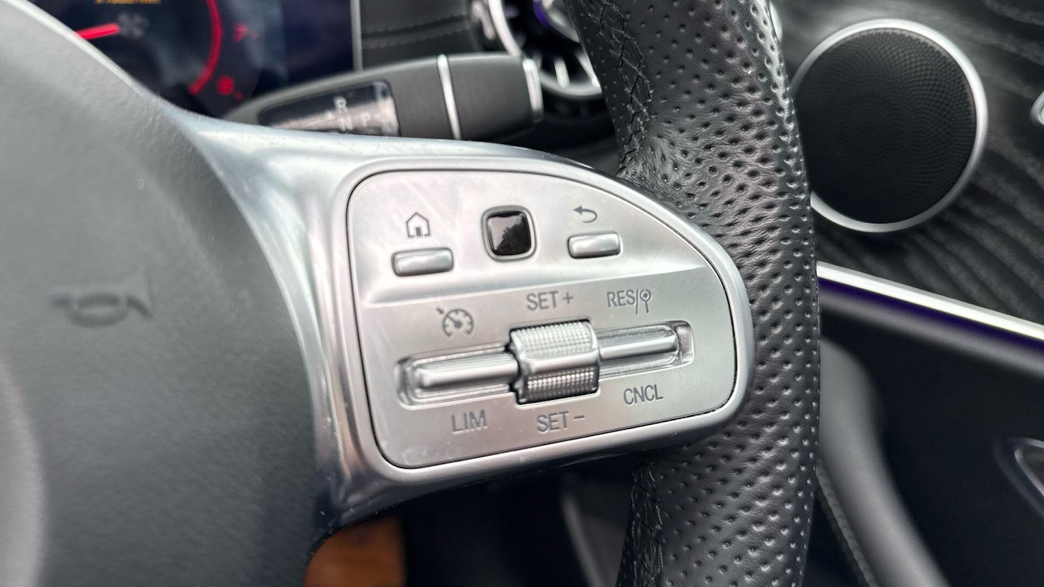 Used Mercedes-Benz E Class for sale - 78147789: Photo 32