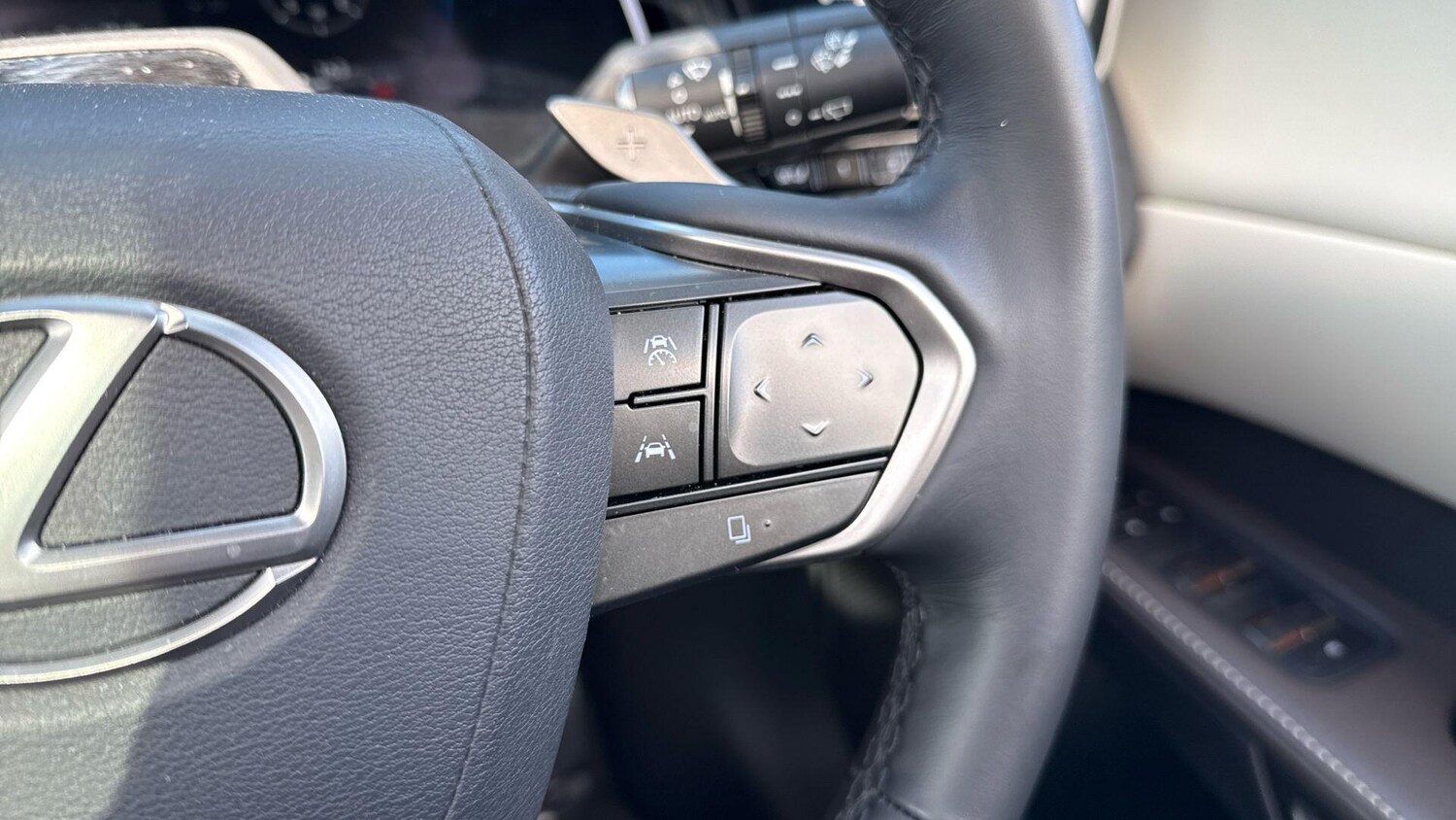 Used Lexus RX 2025 for sale - 78147964: Photo 46