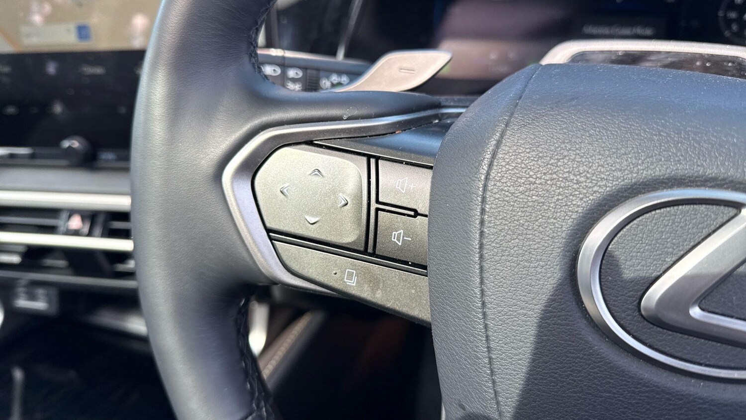 Used Lexus RX 2025 for sale - 78147964: Photo 47