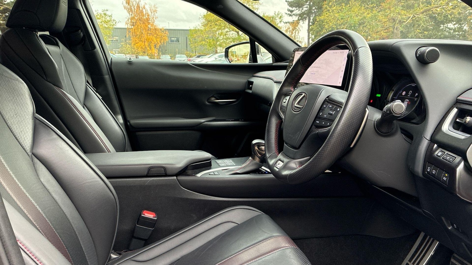 Used Lexus UX 2024 for sale - 76498581: Photo 15