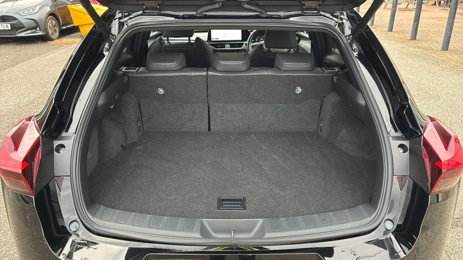 Used Lexus UX 2024 for sale - 76498581: Photo 17