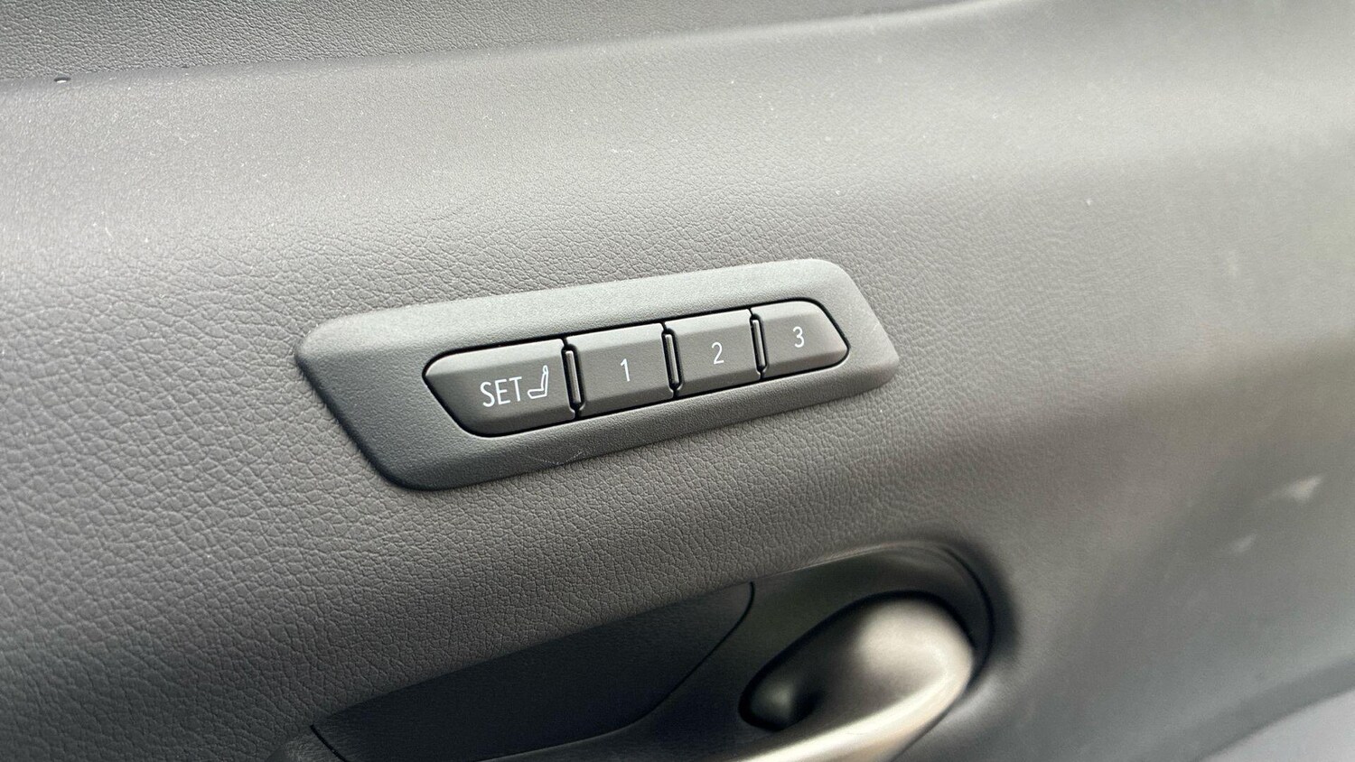 Used Lexus UX 2024 for sale - 76498581: Photo 33