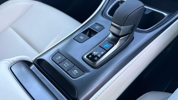 Used Lexus LBX 2024 for sale - 76283459: Photo 28