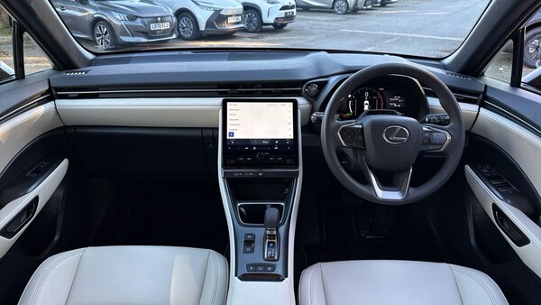 Used Lexus LBX 2024 for sale - 76283459: Photo 9
