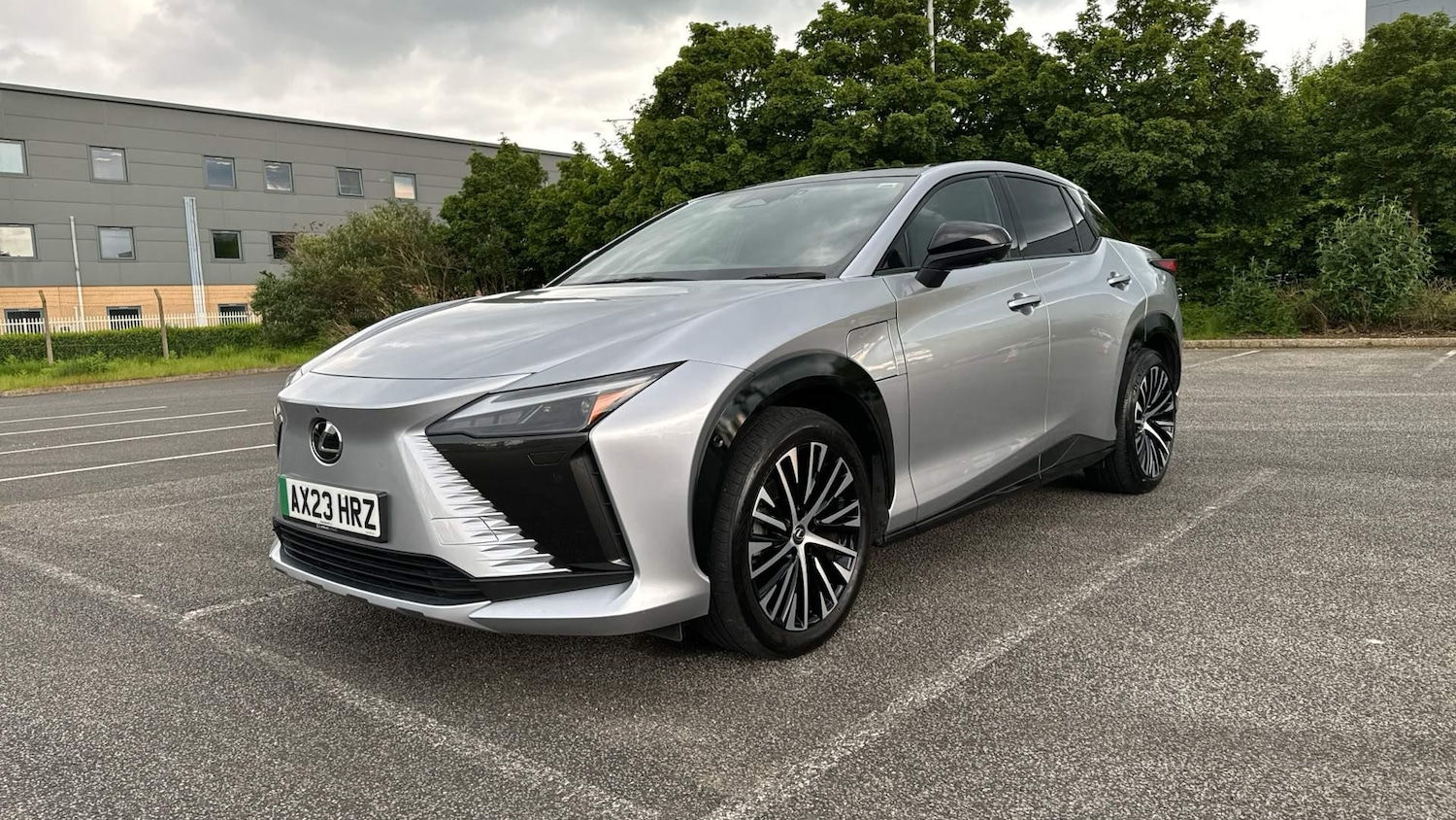 Used Lexus RZ 2023 for sale - 76866460: Photo 17