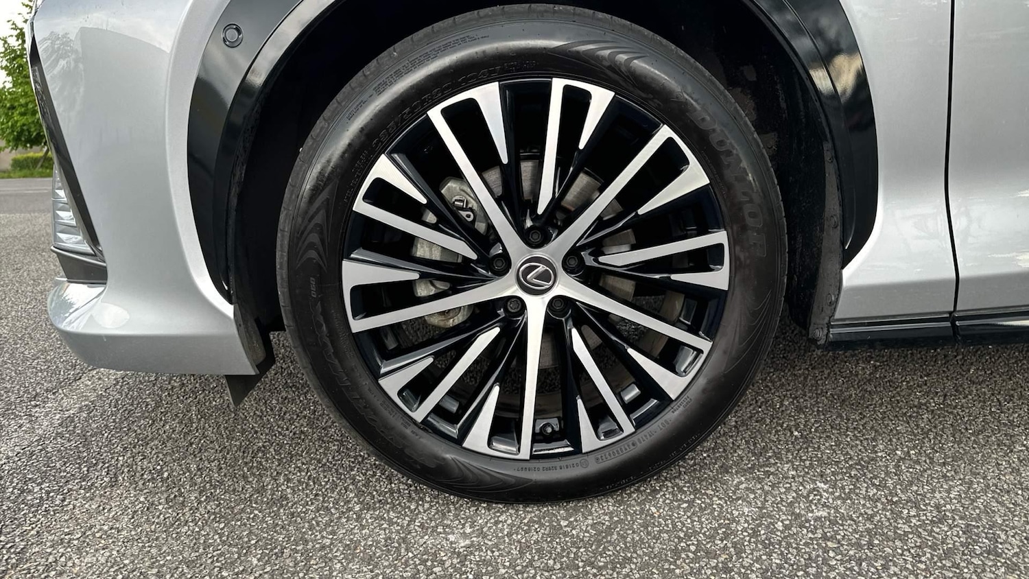 Used Lexus RZ 2023 for sale - 76866460: Photo 36