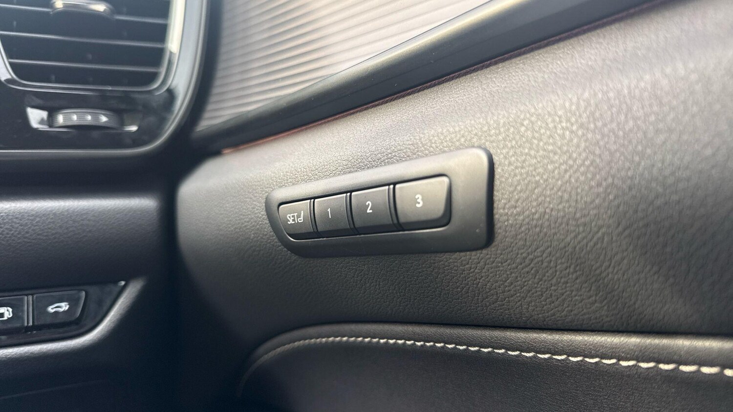 Used Lexus NX for sale - 77808282: Photo 32