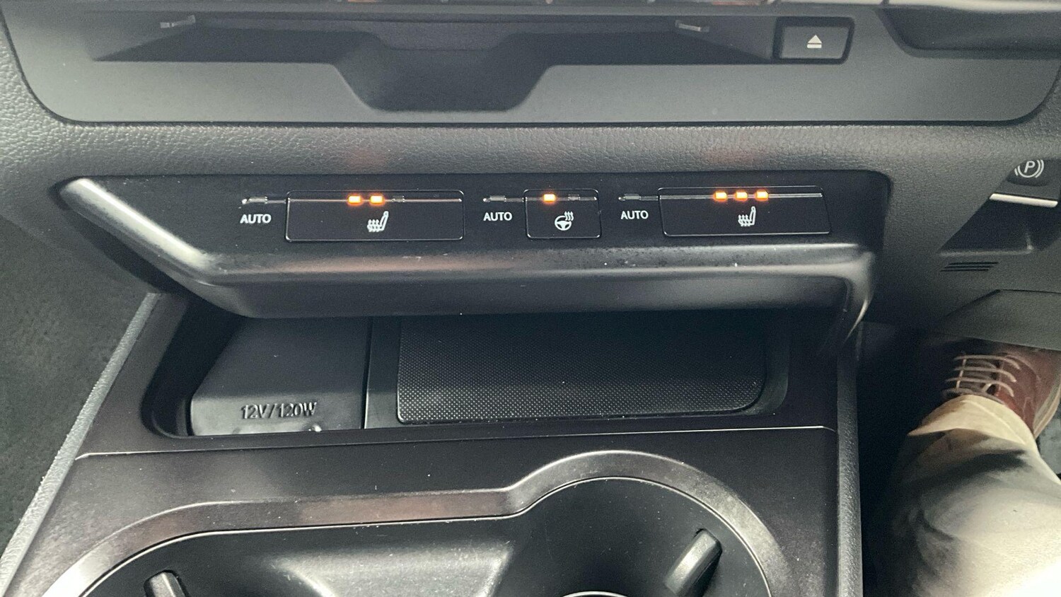 Used Lexus UX 2022 for sale - 77683388: Photo 31