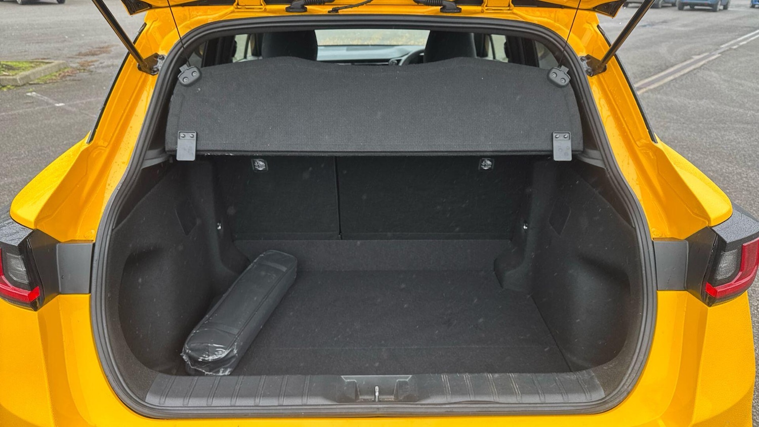 Used Lexus LBX 2025 for sale - 77585746: Photo 17