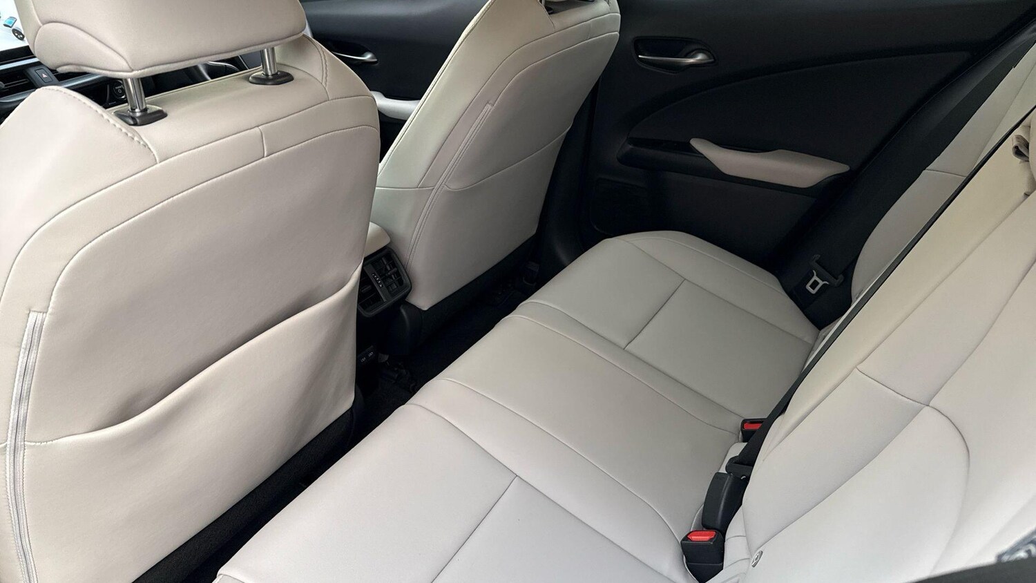 Used Lexus UX 2023 for sale - 76521683: Photo 11