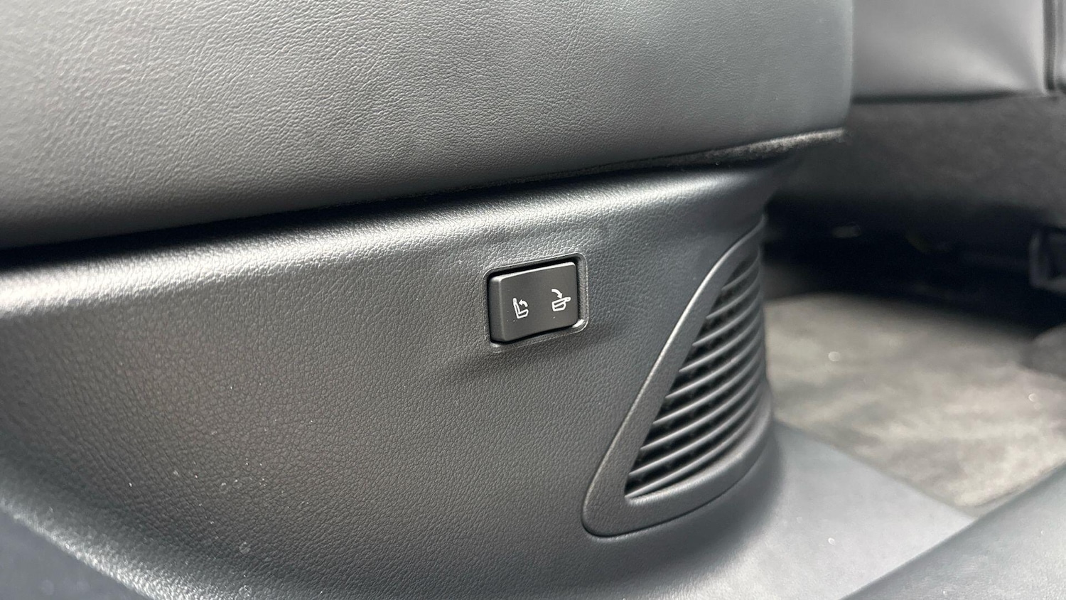 Used Lexus RX 2025 for sale - 77585738: Photo 40