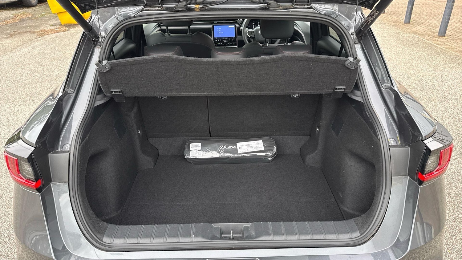 Used Lexus LBX 2024 for sale - 75927789: Photo 17