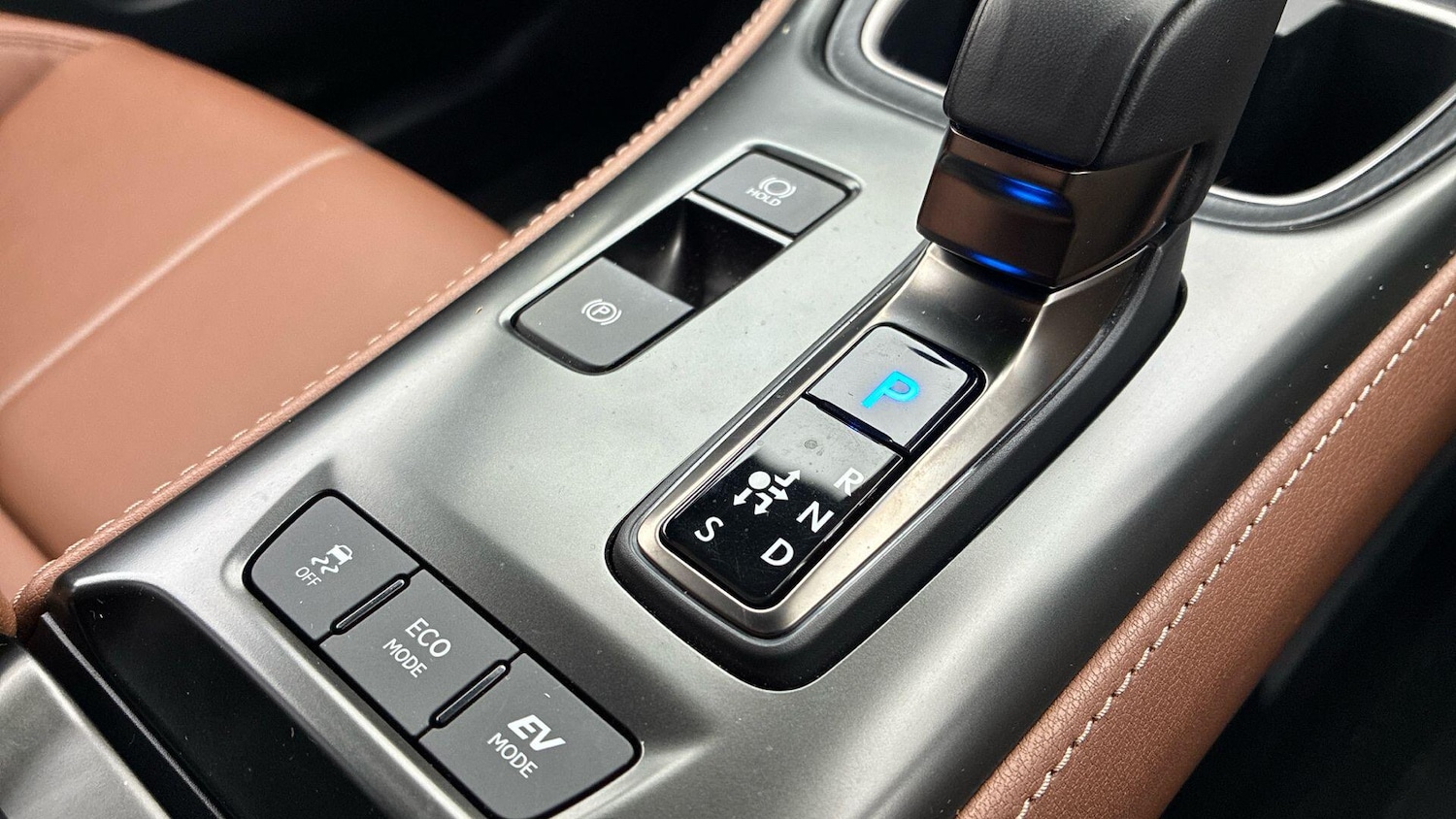 Used Lexus LBX 2025 for sale - 76801557: Photo 11