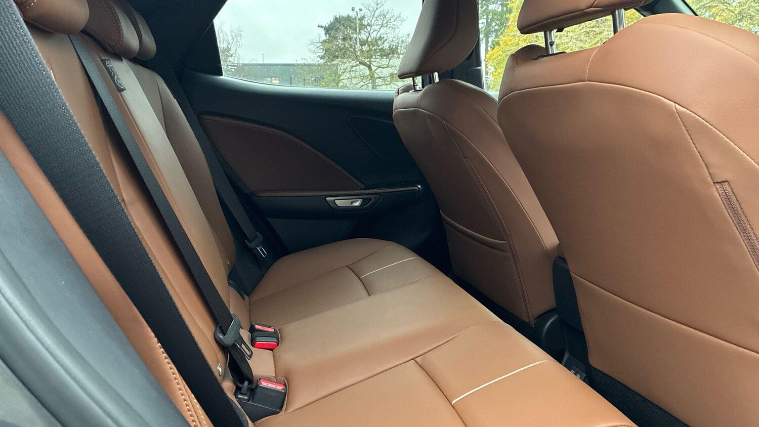 Used Lexus LBX 2025 for sale - 76801557: Photo 15