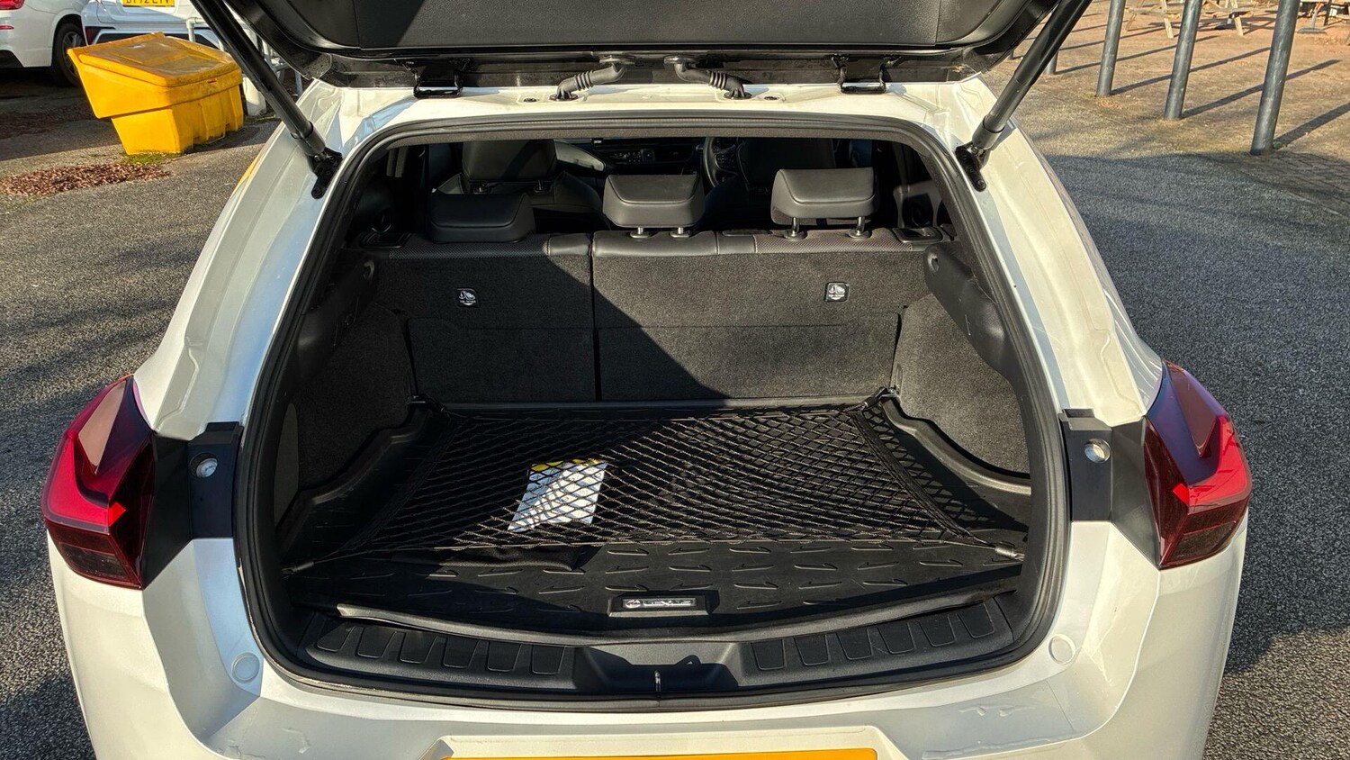 Used Lexus UX 2023 for sale - 77215951: Photo 17