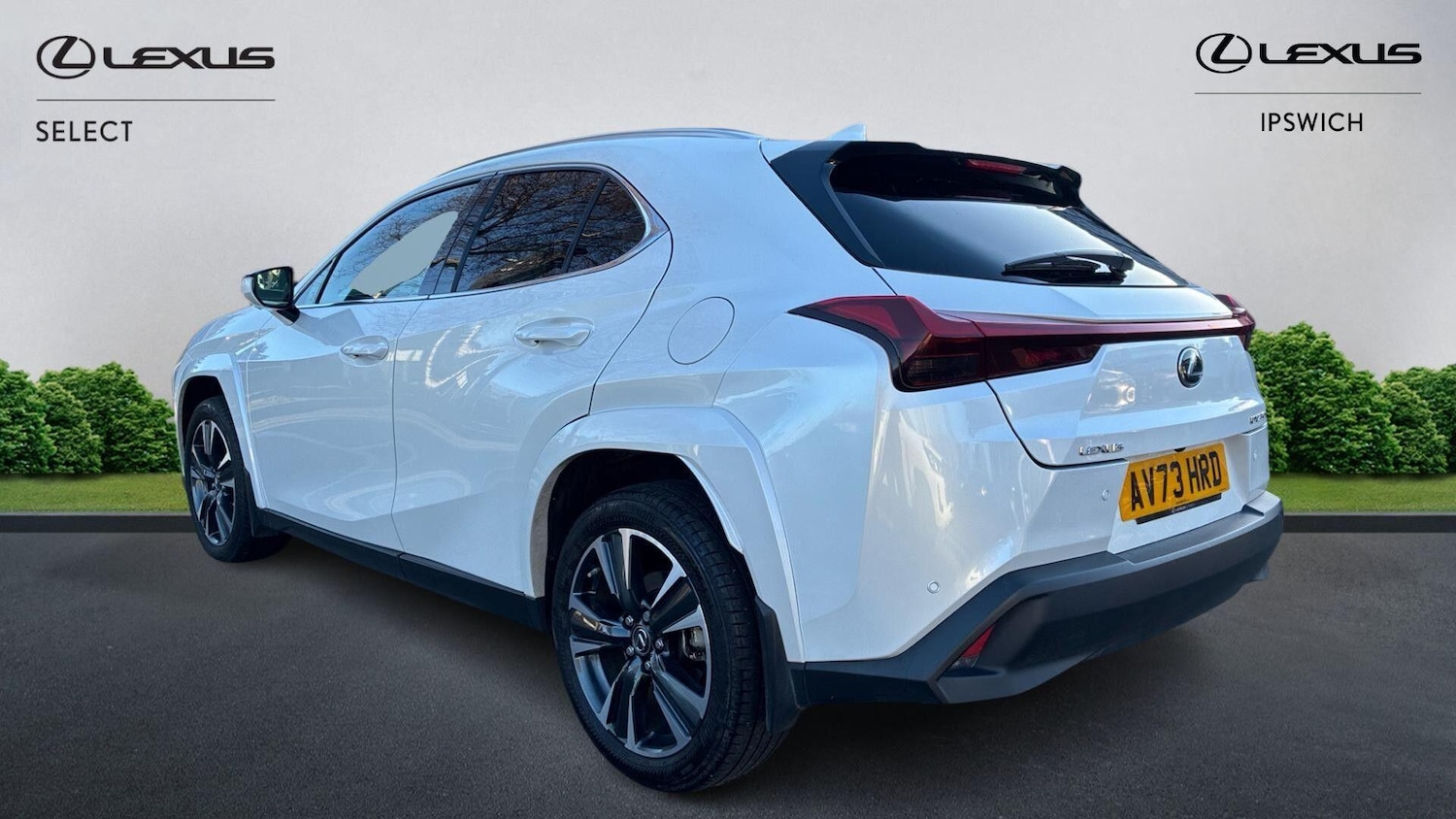 Used Lexus UX 2023 for sale - 77215951: Photo 2