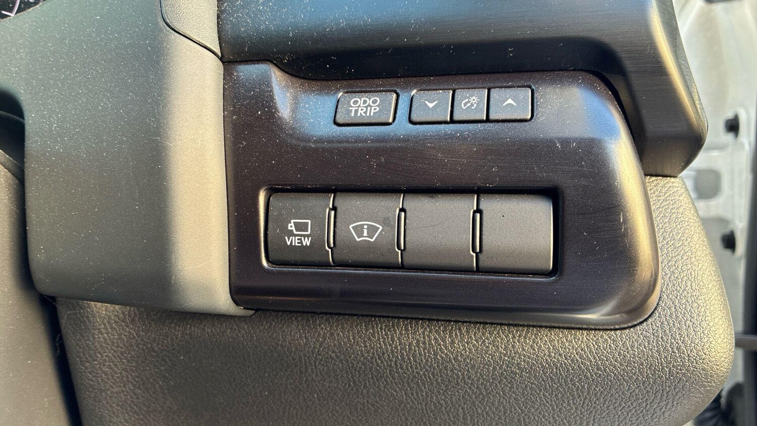 Used Lexus UX 2023 for sale - 77215951: Photo 32