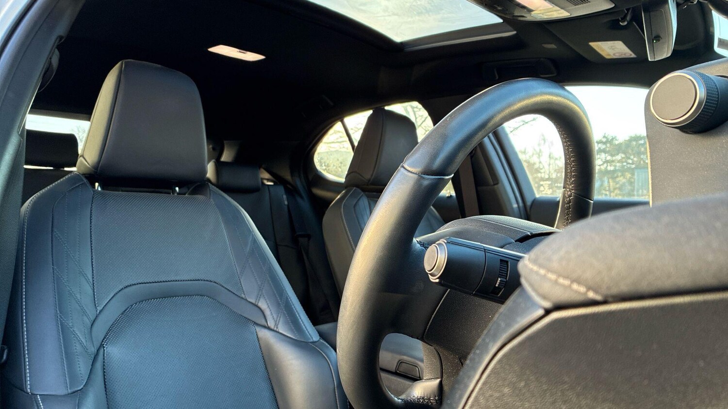 Used Lexus UX 2023 for sale - 77215951: Photo 33