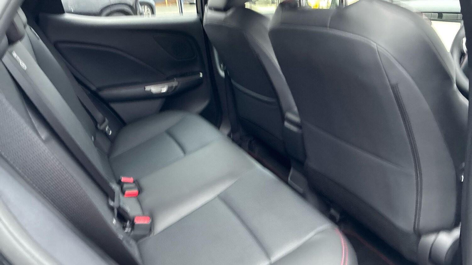 Used Lexus LBX for sale - 77705661: Photo 11