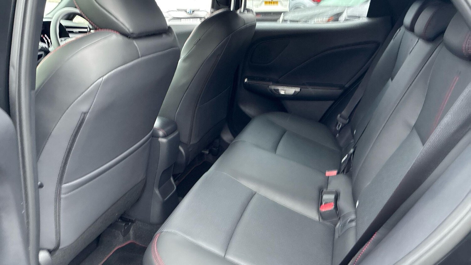 Used Lexus LBX for sale - 77705661: Photo 16