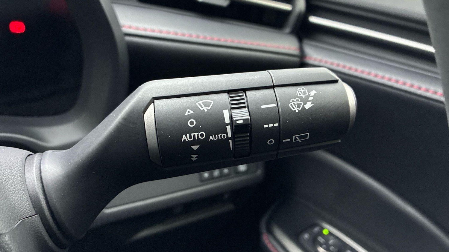 Used Lexus LBX for sale - 77705661: Photo 26