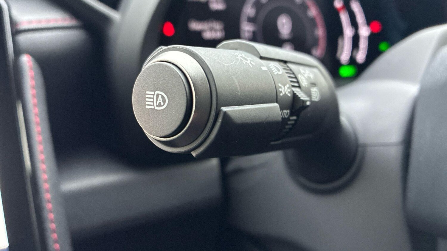 Used Lexus LBX for sale - 77705661: Photo 51