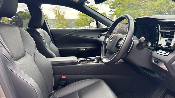 Used Lexus RX 2023 for sale - 76326129: Photo 15