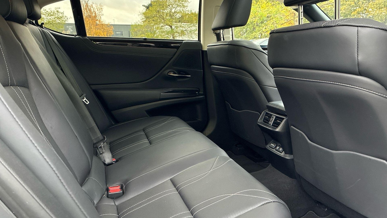 Used Lexus ES 2021 for sale - 76612931: Photo 14