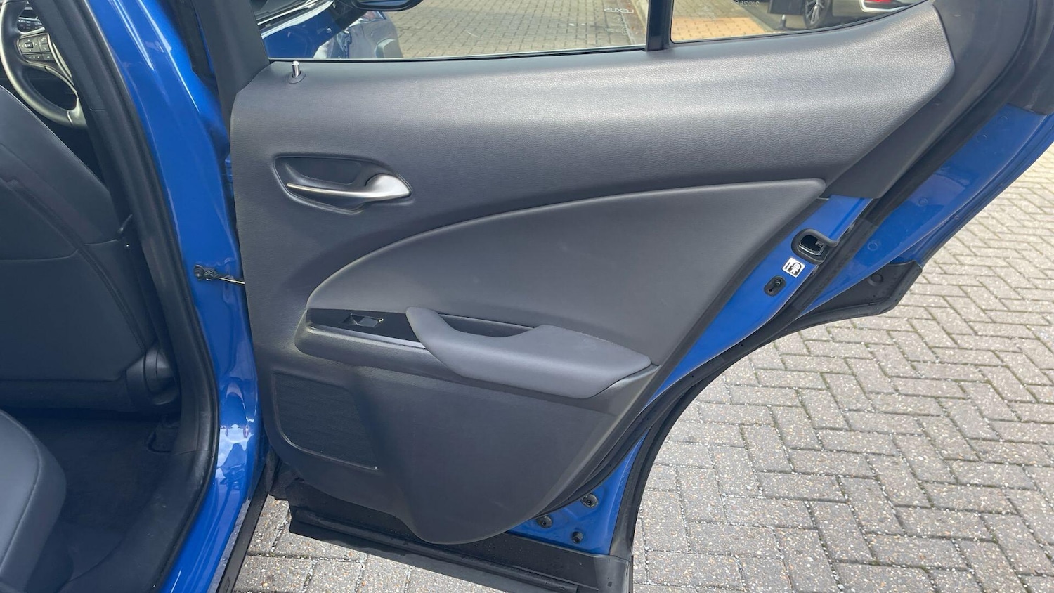 Used Lexus UX 2021 for sale - 77020916: Photo 33