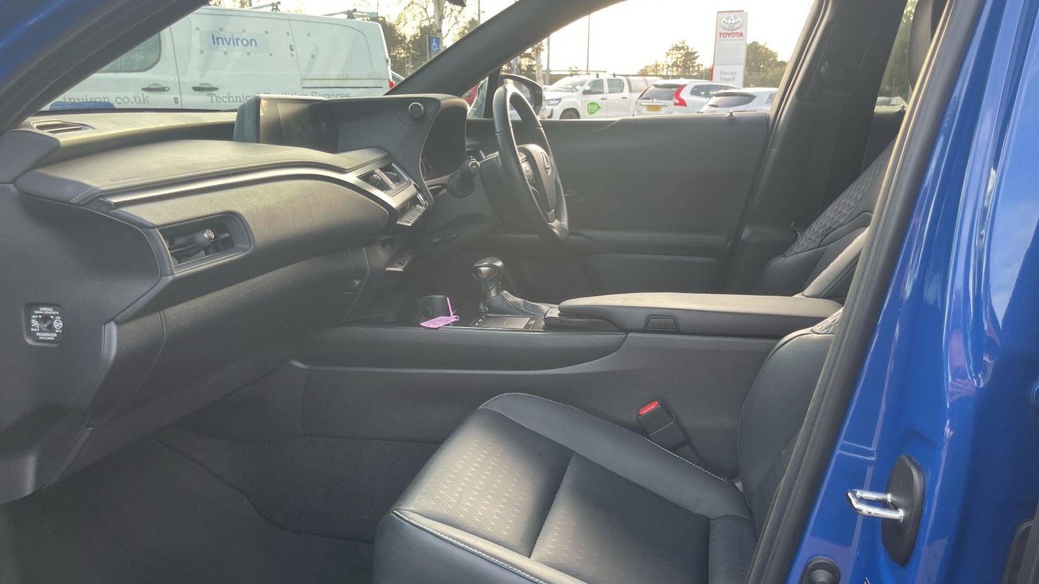 Used Lexus UX 2021 for sale - 77020916: Photo 8