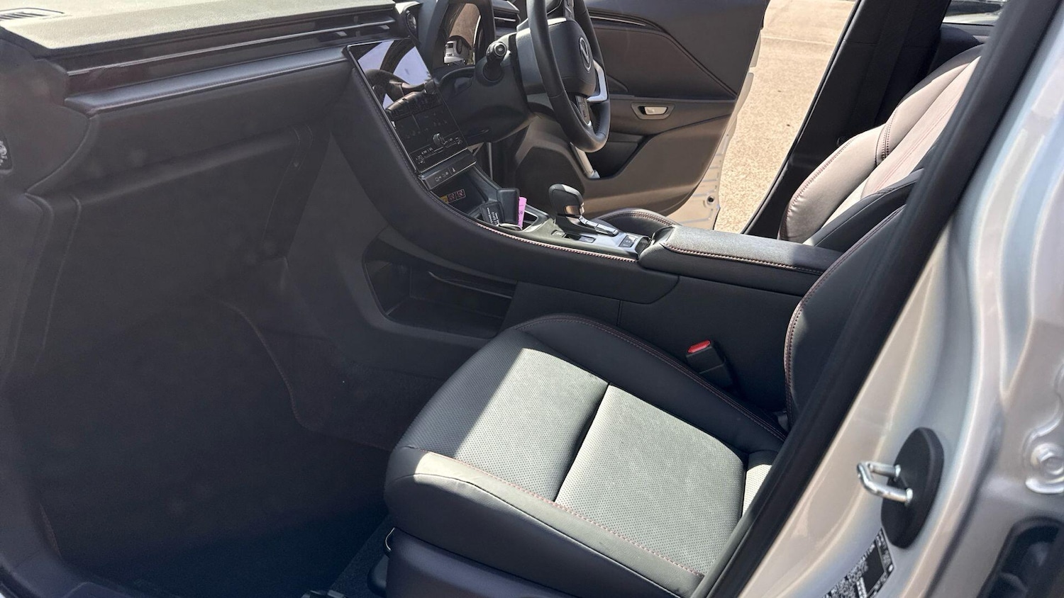 Used Lexus LBX 2025 for sale - 78184688: Photo 8