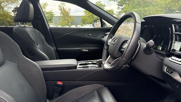 Used Lexus RX 2024 for sale - 76326244: Photo 15