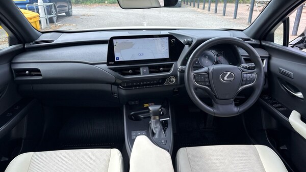 Used Lexus UX 2023 for sale - 76326239: Photo 11