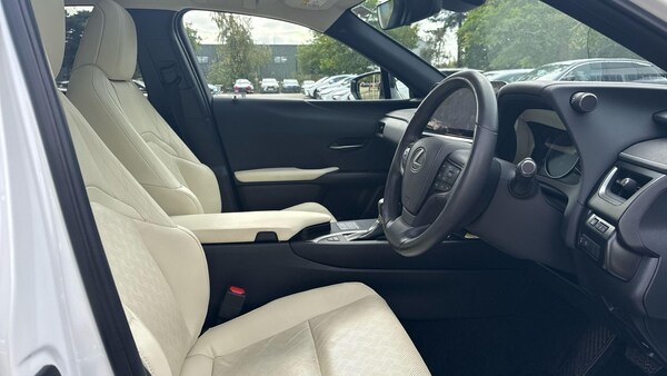 Used Lexus UX 2023 for sale - 76326239: Photo 12