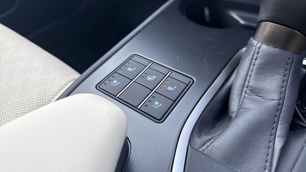 Used Lexus UX 2023 for sale - 76326239: Photo 18