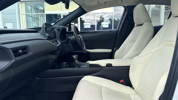 Used Lexus UX 2023 for sale - 76326239: Photo 39