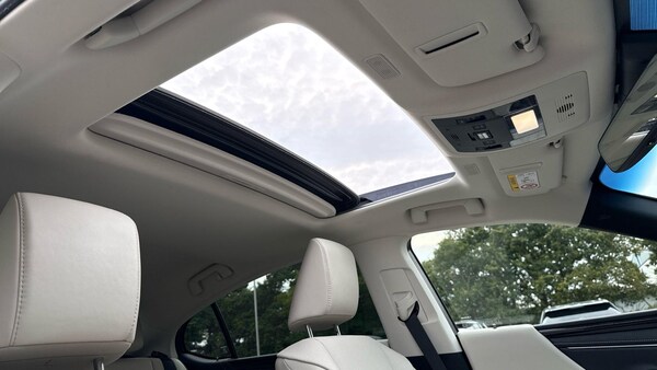 Used Lexus ES 2023 for sale - 76071836: Photo 32