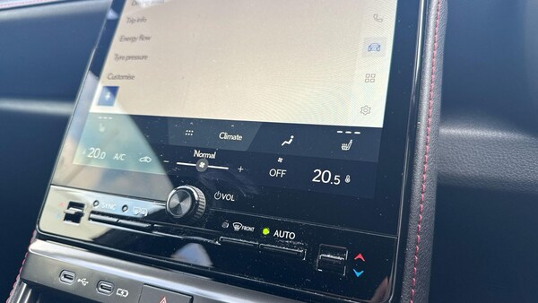 Used Lexus LBX 2025 for sale - 76295473: Photo 23