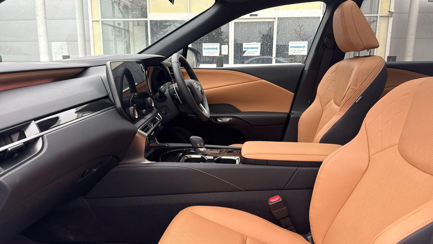 Used Lexus RX 2025 for sale - 77647091: Photo 8