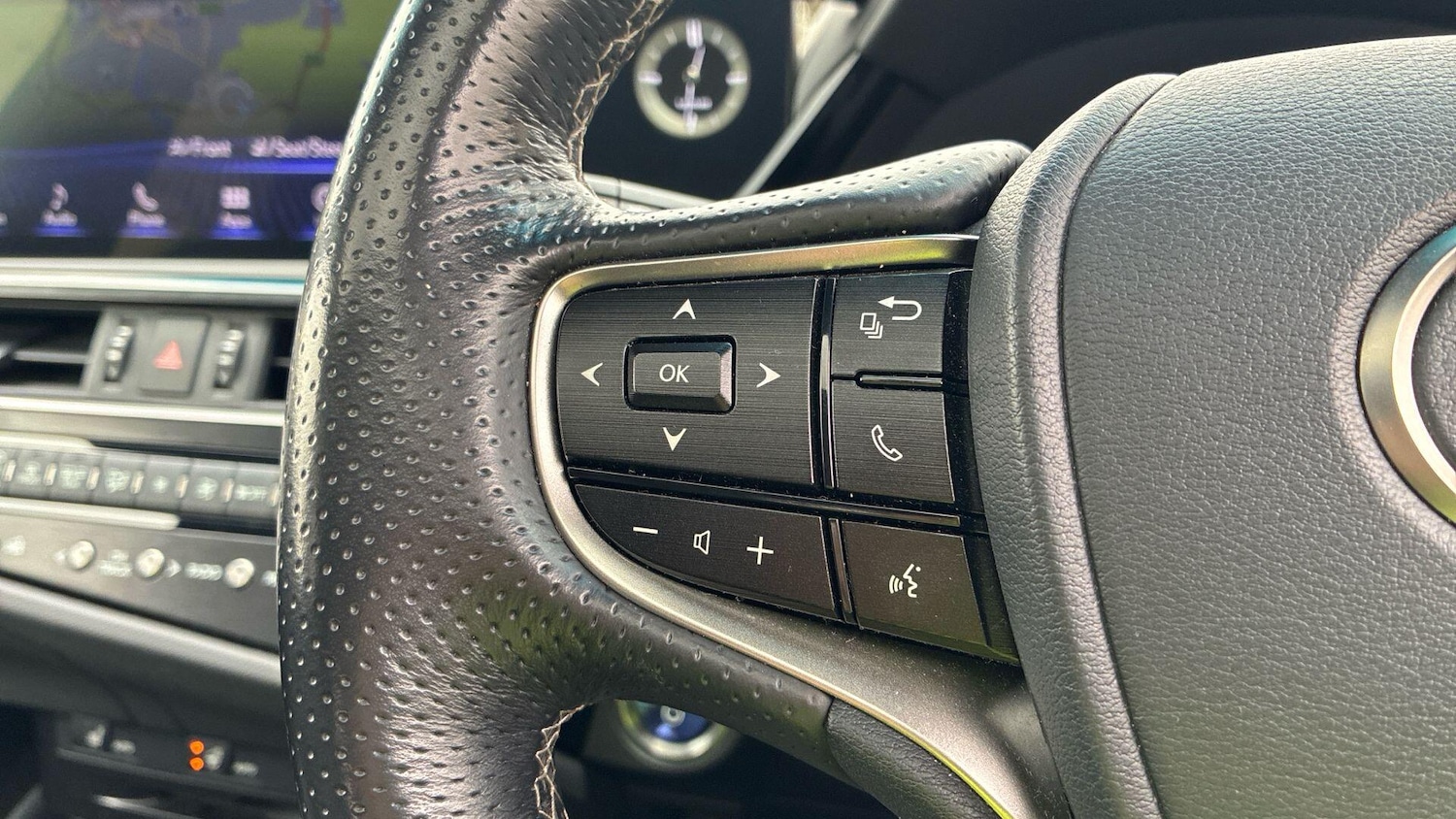 Used Lexus ES 2022 for sale - 76498496: Photo 33