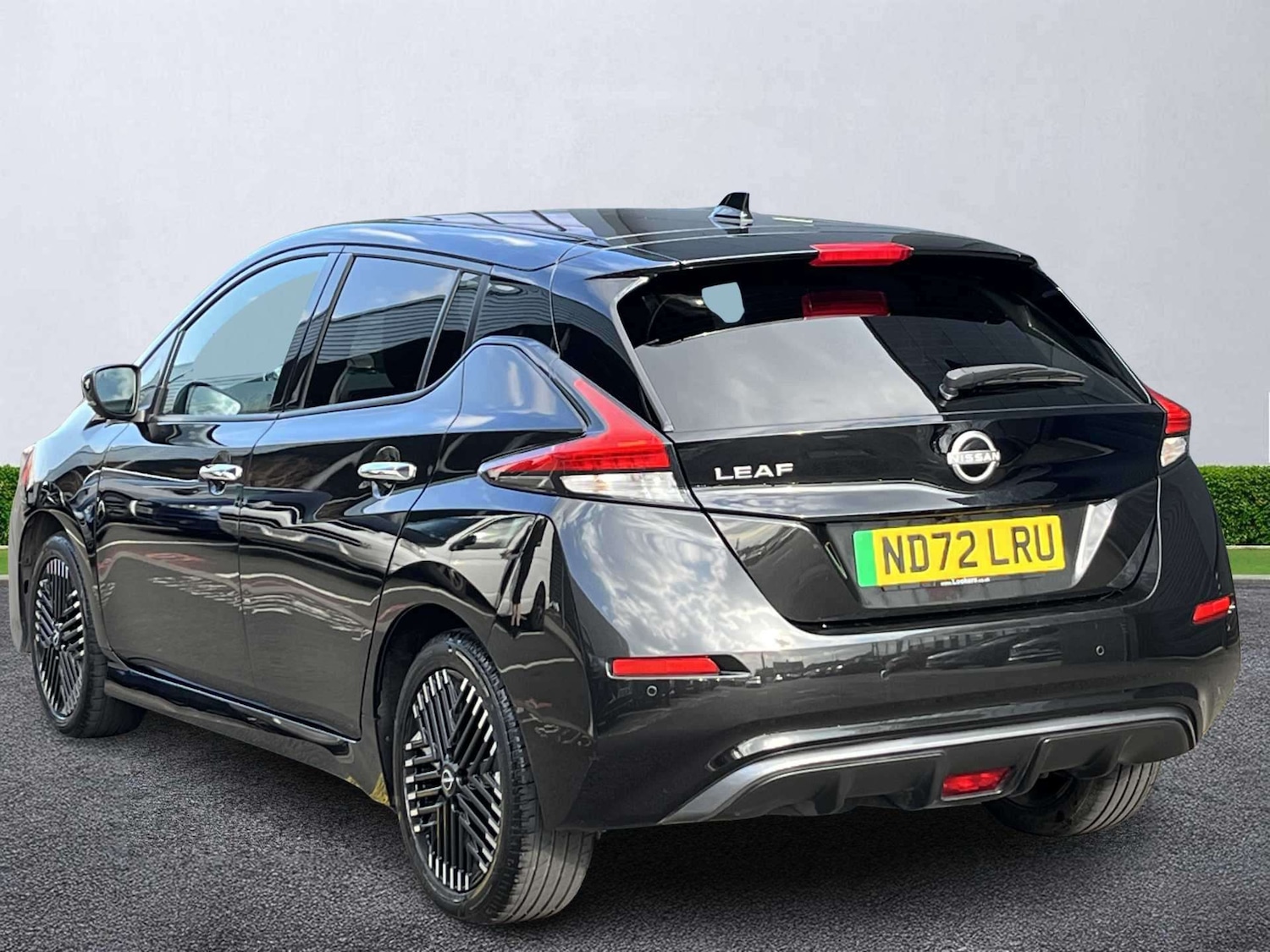 Used Nissan Leaf 2022 for sale - 78191802: Photo 2