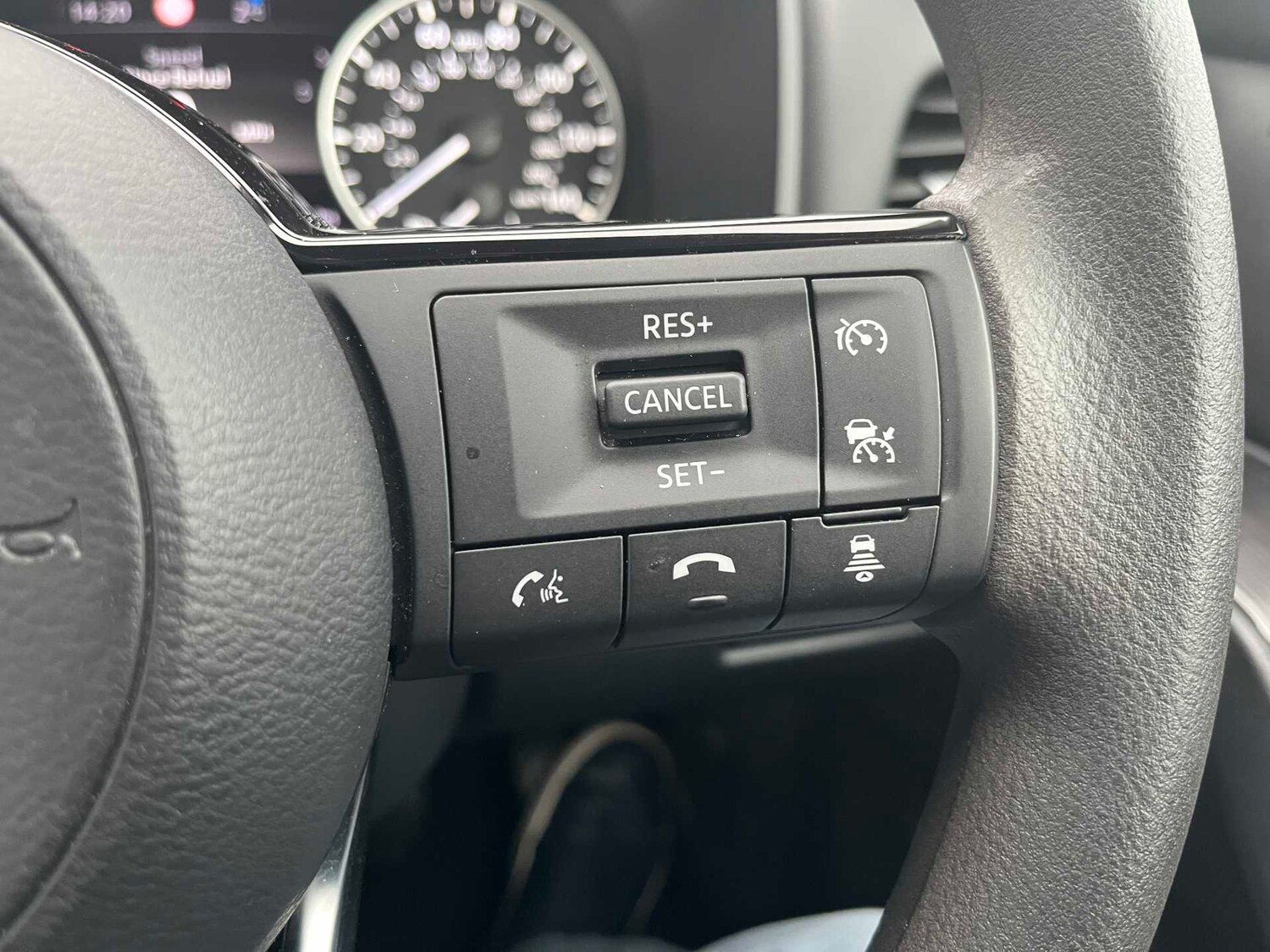 Used Nissan Qashqai 2022 for sale - 76358013: Photo 31