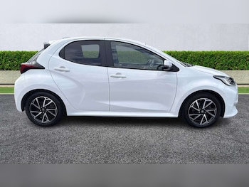Used Toyota Yaris 2022 for sale - 75513143: Photo