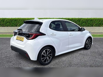 Used Toyota Yaris 2022 for sale - 75513143: Photo
