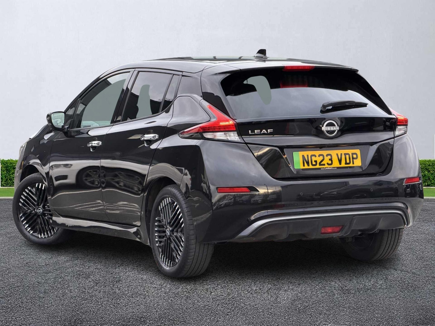 Used Nissan Leaf 2023 for sale - 76905084: Photo 2